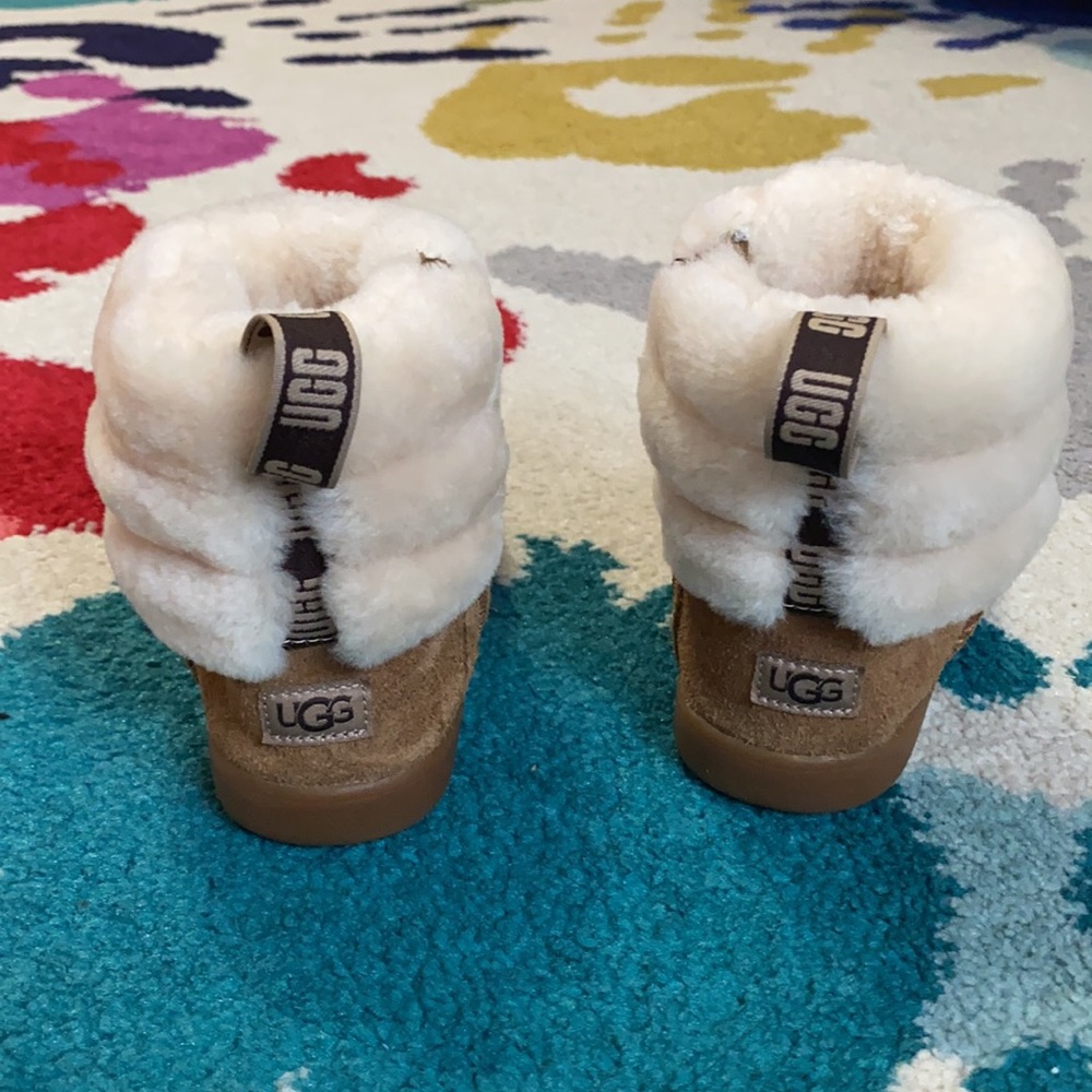 UGG BOOTS
